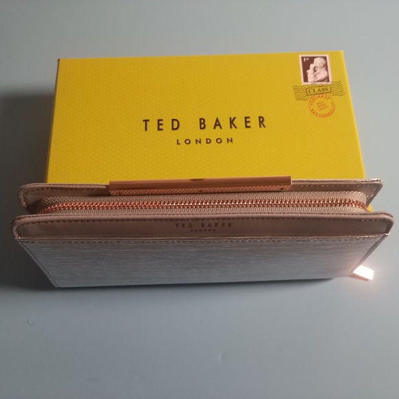 Ted Baker Metallic Wallet - Picture 4 of 8